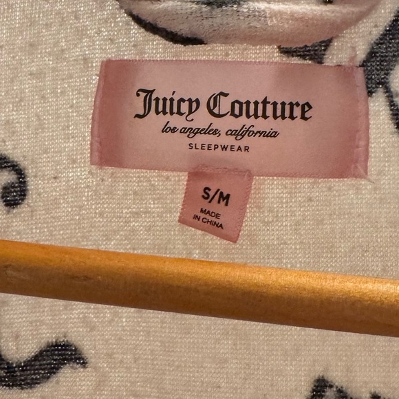 Juicy Couture Terry Cloth Short Pink Robe - Picture 2 of 2